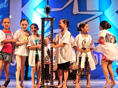 LAS VEGAS, NV NATIONAL FINALS - BLUE ROOM - 7/3/2011 - Awards