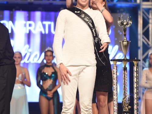 LAS VEGAS, NV - BLUE - TITLE - 7/7/2015 - Awards