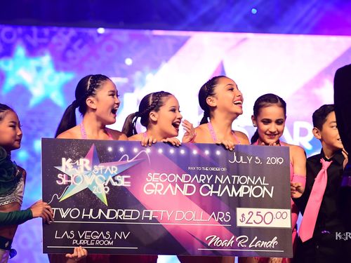 Las Vegas, NV Star Showcase - PURPLE ROOM - 7/5/2019 - Awards