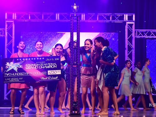 Las Vegas, NV Star Showcase - PURPLE ROOM - 7/5/2019 - Awards