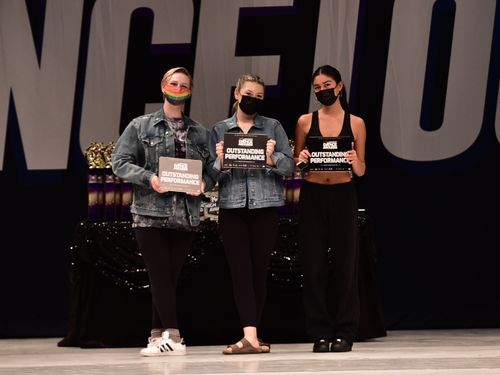 Redondo Beach, CA - 11/12/2021 - Awards