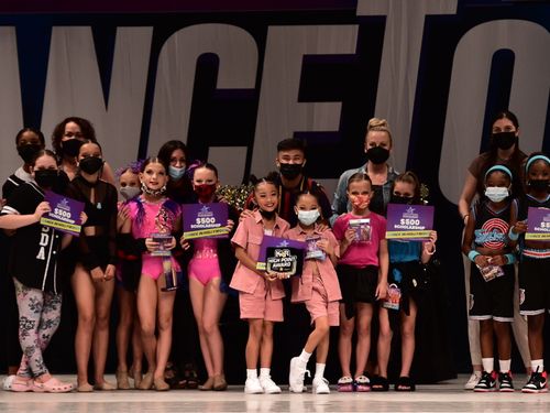 Redondo Beach, CA - 11/12/2021 - Awards