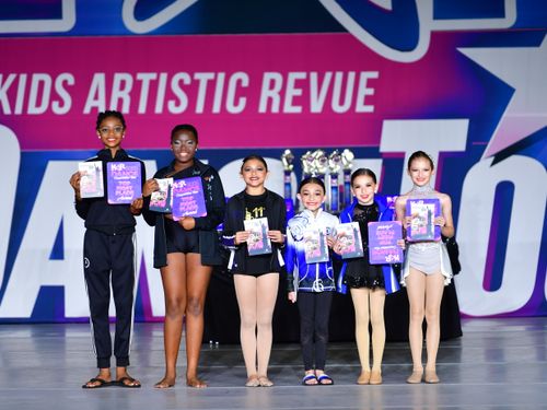 West Palm Beach, FL - 4/7/2022 - Awards