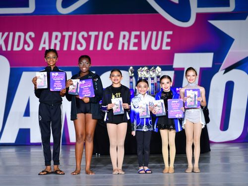 West Palm Beach, FL - 4/7/2022 - Awards