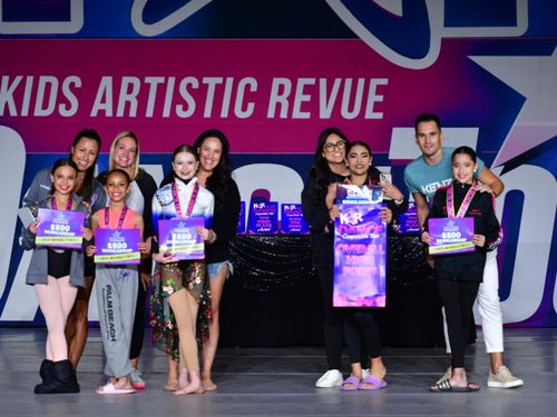 West Palm Beach, FL - 4/7/2022 - Awards