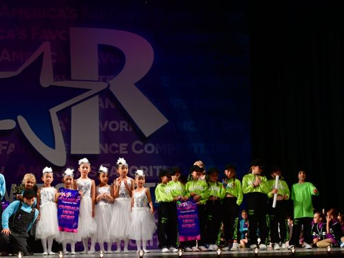 Long Beach, CA - 11/11/2022 - Awards
