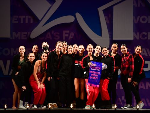 Long Beach, CA - 11/11/2022 - Awards