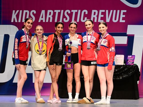 Long Island, NY - 5/12/2023 - Awards
