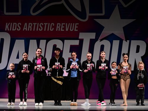 Chicago, IL - 3/8/2024 - Awards