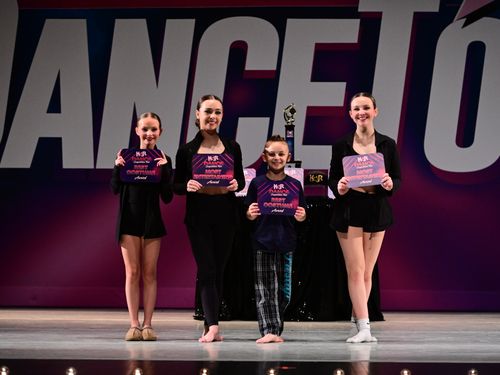 Chicago, IL - 3/8/2024 - Awards
