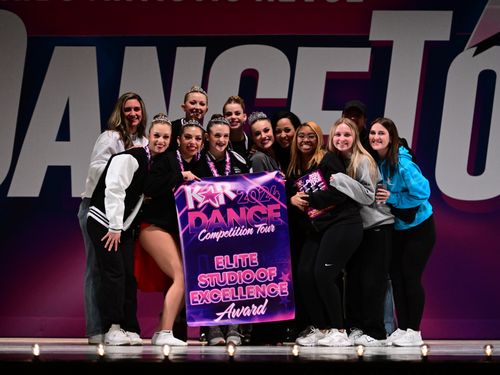 Chicago, IL - 3/8/2024 - Awards