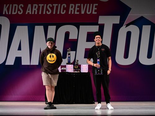 Chicago, IL - 3/8/2024 - Awards