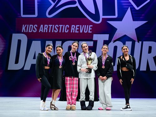 Redondo Beach, CA - 11/15/2024 - Awards