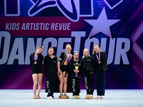 Redondo Beach, CA - 11/15/2024 - Awards