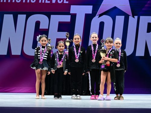 Redondo Beach, CA - 11/15/2024 - Awards