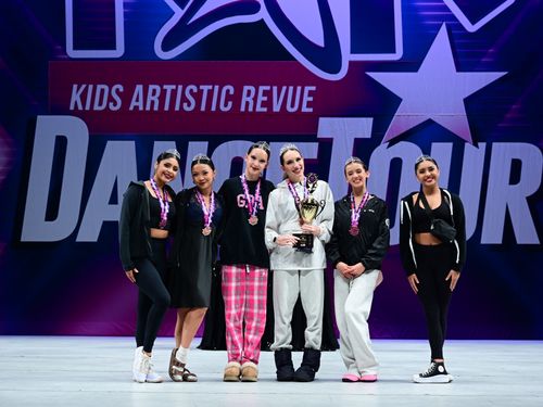 Redondo Beach, CA - 11/15/2024 - Awards