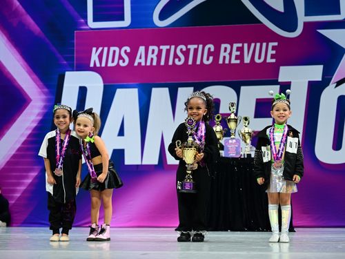 Riverside, CA - Fox Performing Arts Center - 5/30/2025 - Awards