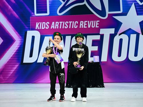 Riverside, CA - Fox Performing Arts Center - 5/30/2025 - Awards