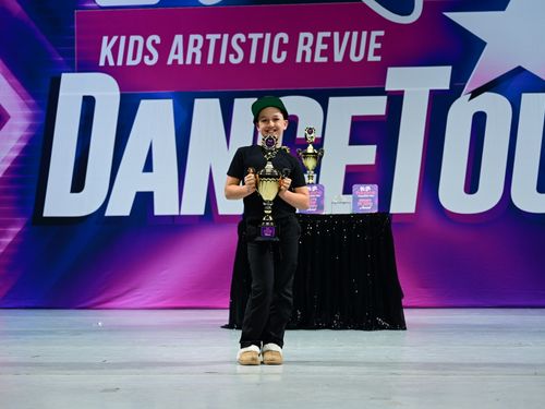 Riverside, CA - Fox Performing Arts Center - 5/30/2025 - Awards