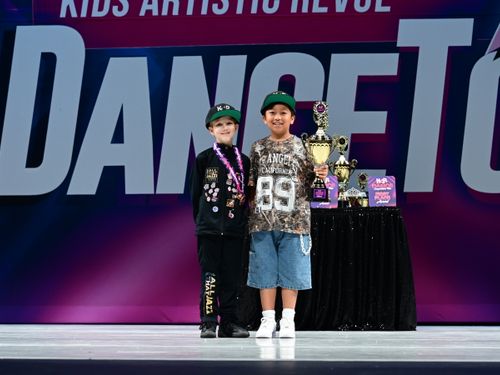 Redondo Beach, CA - 11/14/2025 - Awards