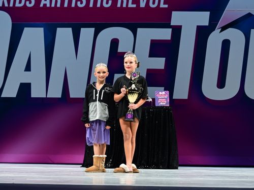 Redondo Beach, CA - 11/14/2025 - Awards