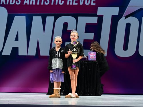 Redondo Beach, CA - 11/14/2025 - Awards